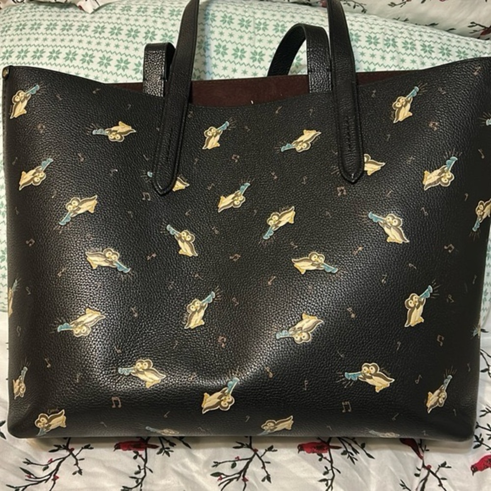 Coach trumpet owl tote